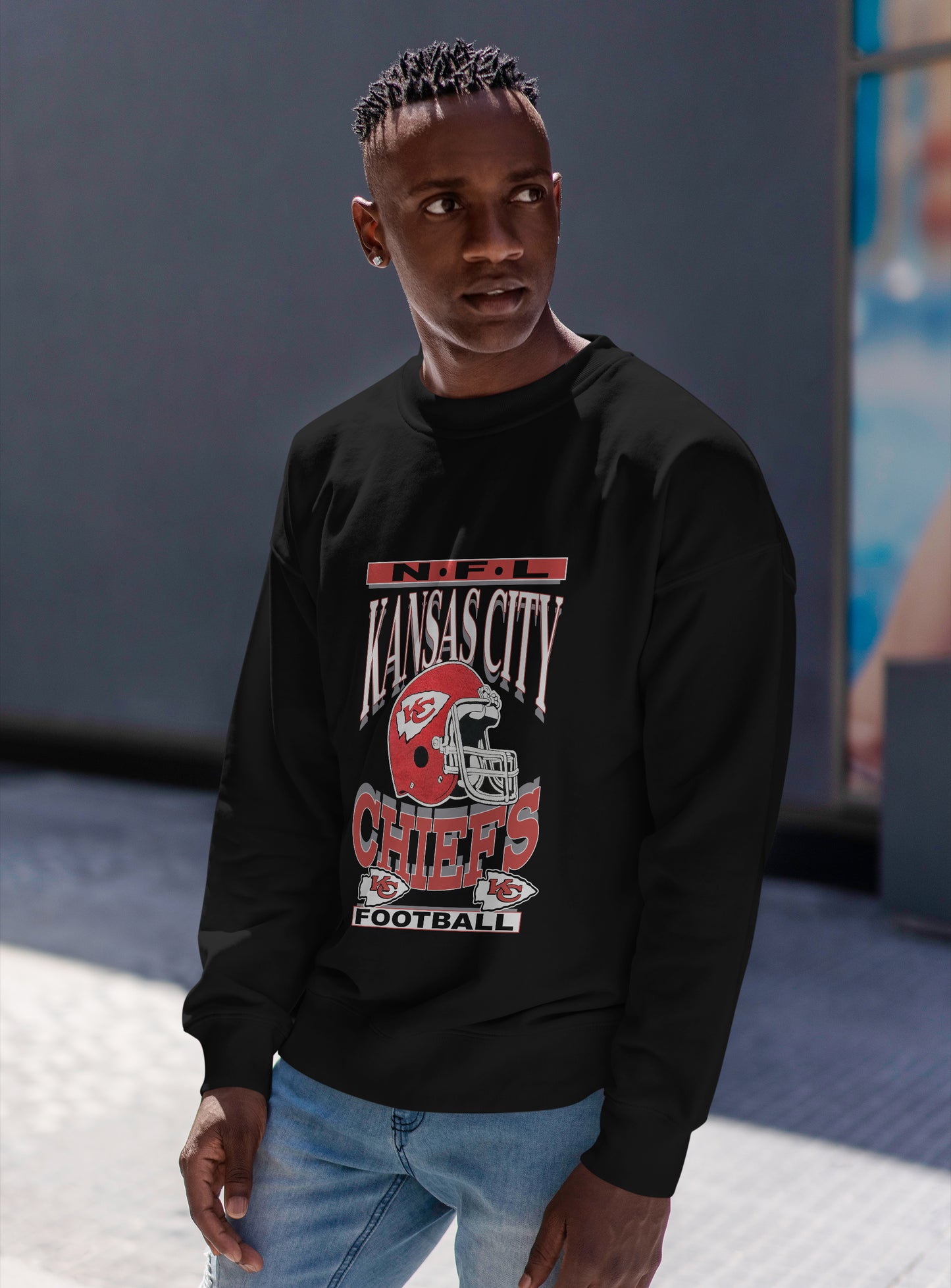 Kansas City Chiefs Vintage Sweatshirt – NFL Football Fan Crewneck