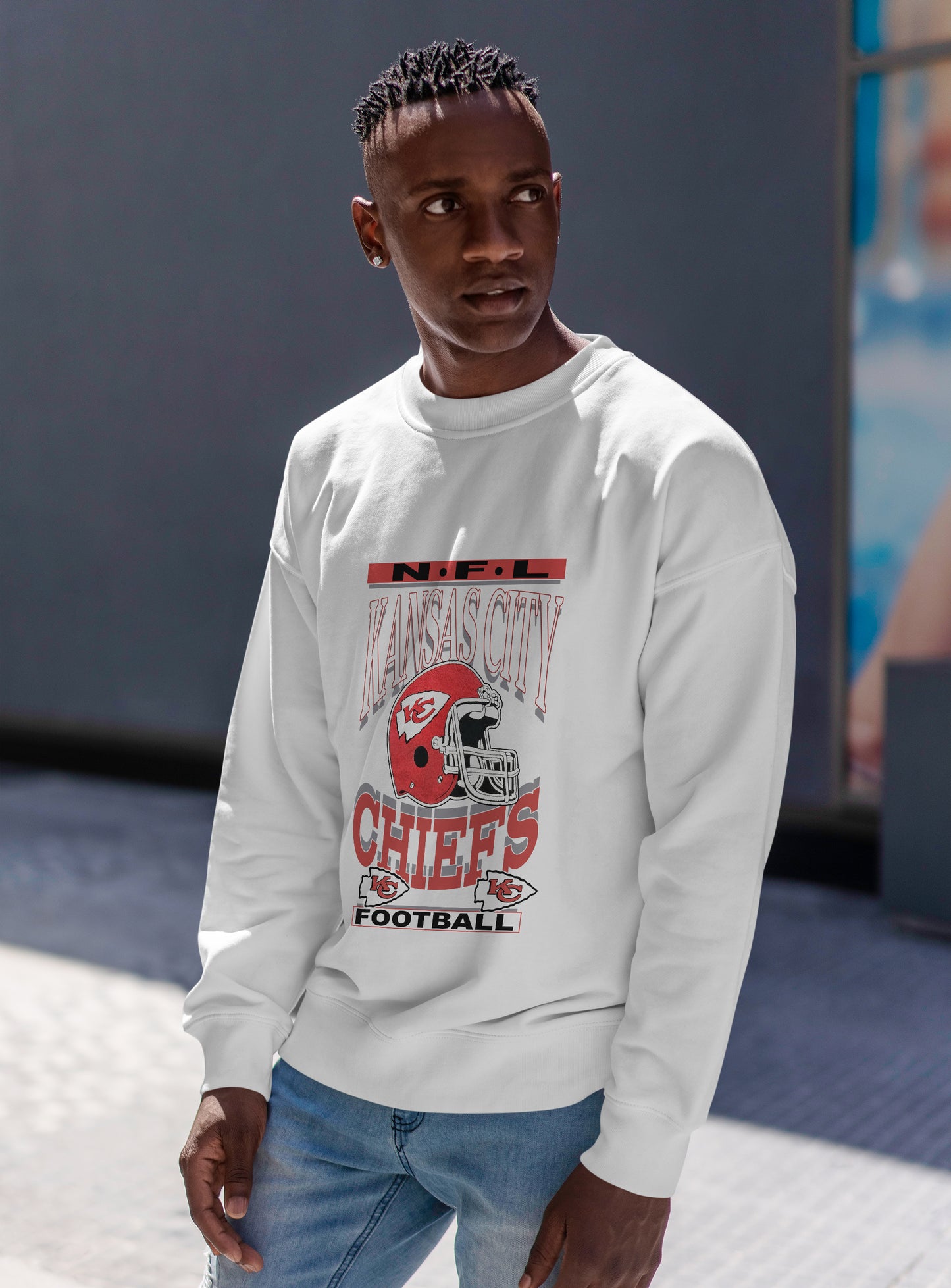 Kansas City Chiefs Vintage Sweatshirt – NFL Football Fan Crewneck